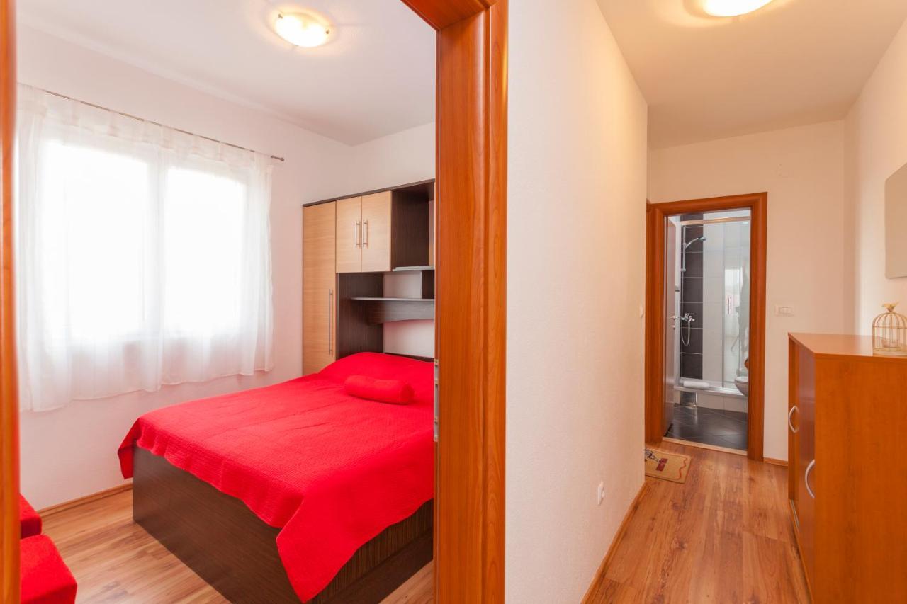 Apartments & Rooms Alagic Макарска Екстериор снимка
