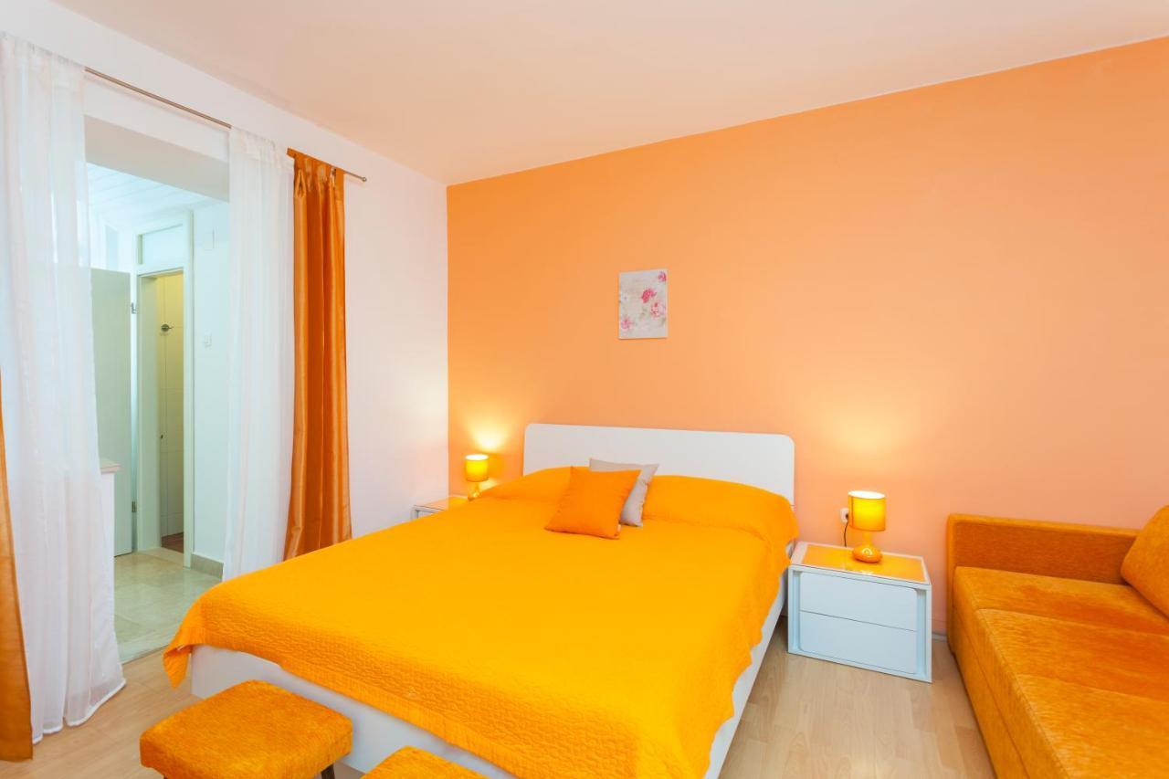 Apartments & Rooms Alagic Макарска Екстериор снимка