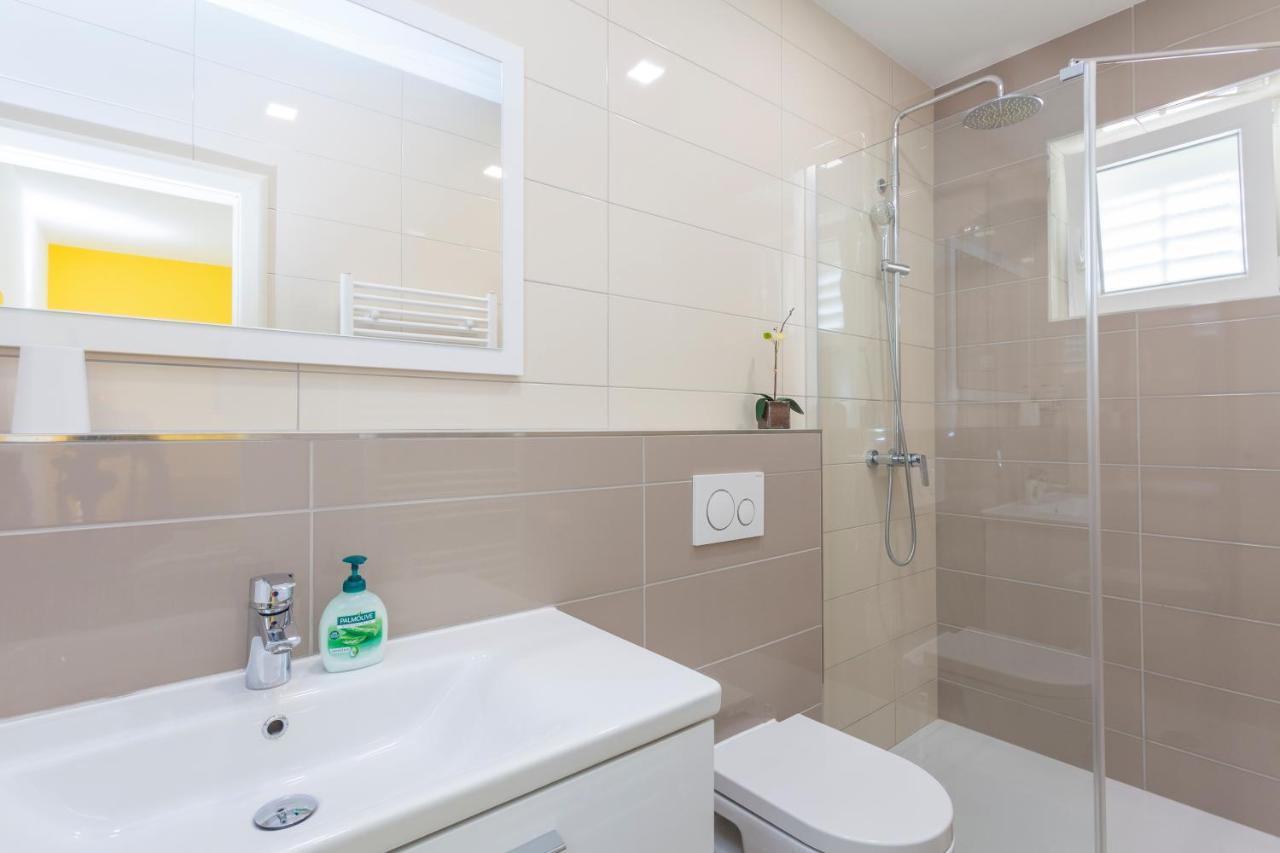 Apartments & Rooms Alagic Макарска Екстериор снимка