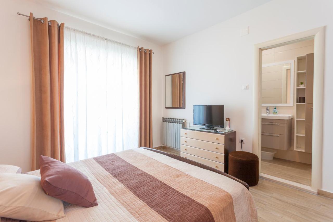 Apartments & Rooms Alagic Макарска Екстериор снимка