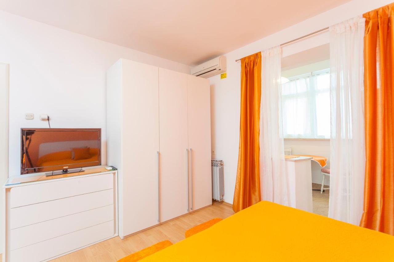 Apartments & Rooms Alagic Макарска Екстериор снимка
